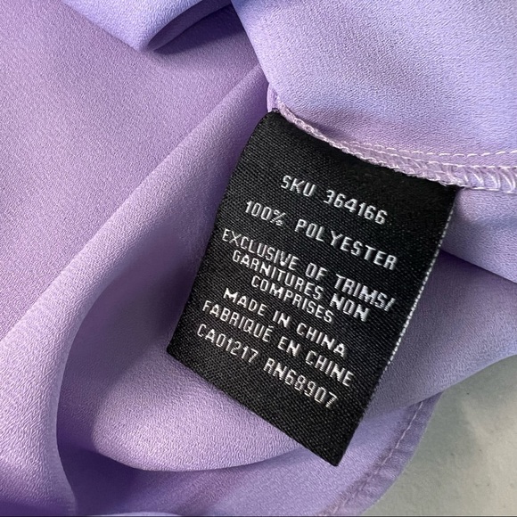 NEW Le Chateau Lavender Ruffled V Neckline Tank Top Blouse Size Large - Picture 4 of 7